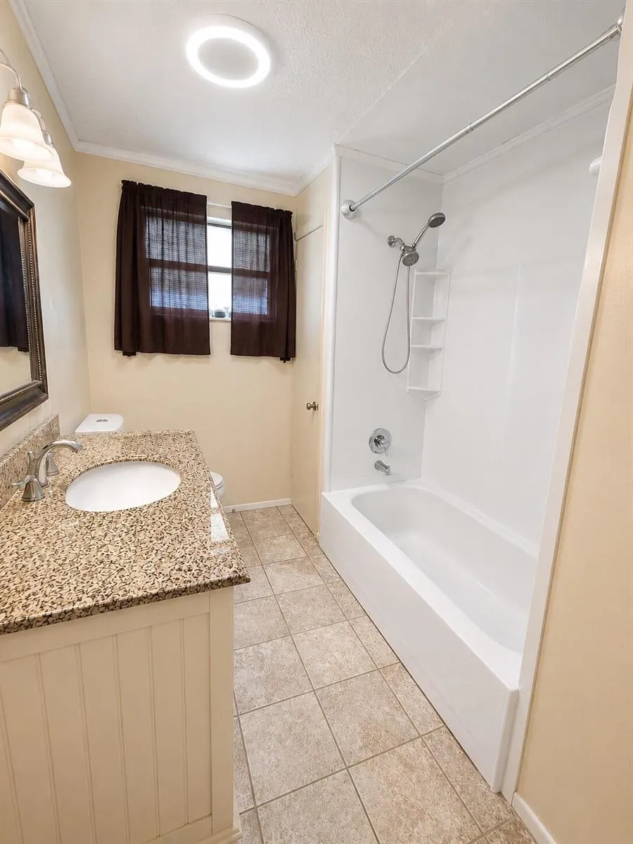 1095 CHOBEE LOOP Okeechobee, FL 34974