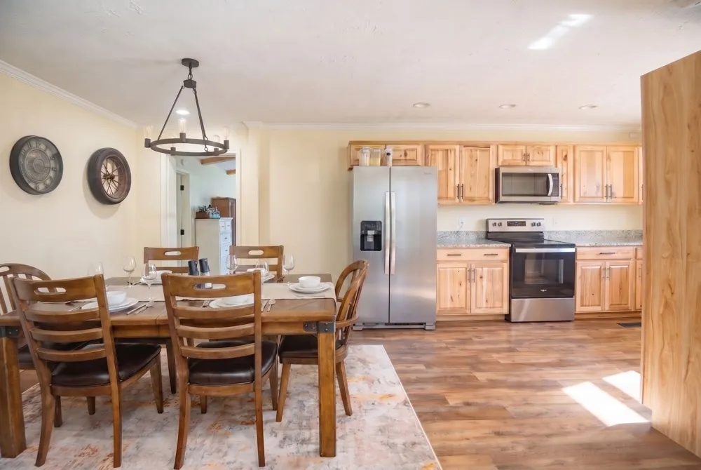33 Horseshoe Bend Ln Elmwood, TN 38560