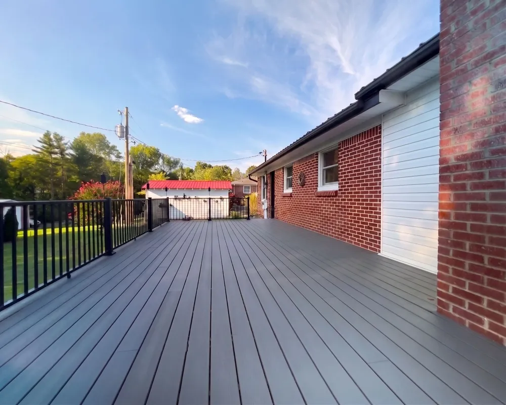 33 Horseshoe Bend Ln Elmwood, TN 38560