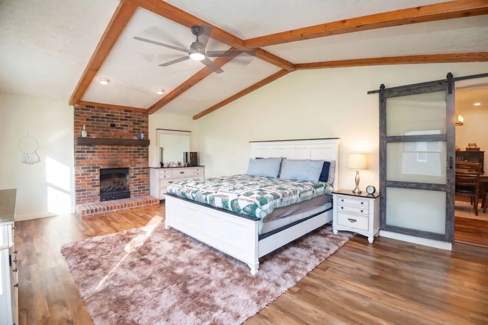33 Horseshoe Bend Ln Elmwood, TN 38560