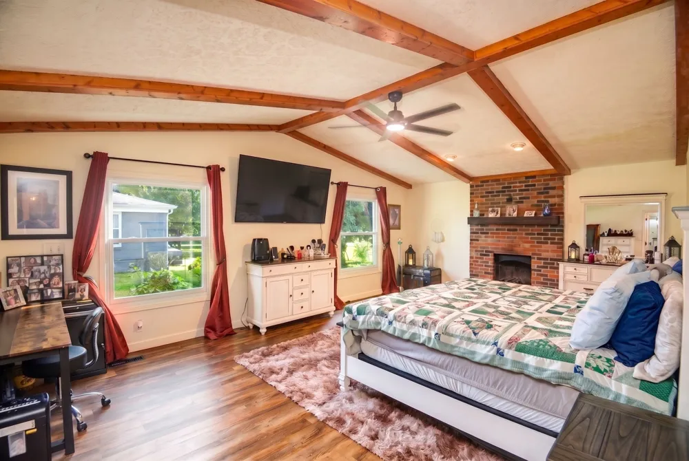 33 Horseshoe Bend Ln Elmwood, TN 38560