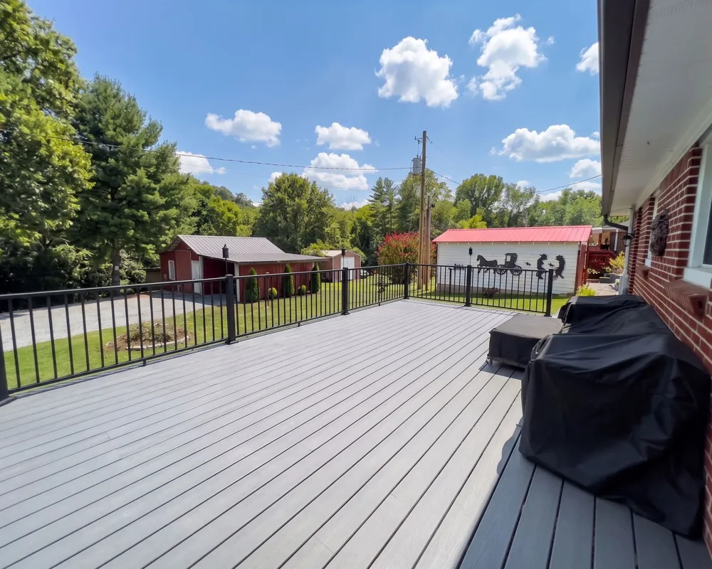 33 Horseshoe Bend Ln Elmwood, TN 38560