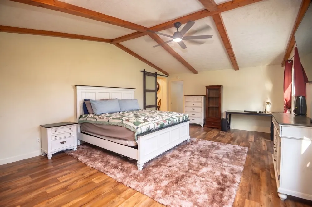 33 Horseshoe Bend Ln Elmwood, TN 38560