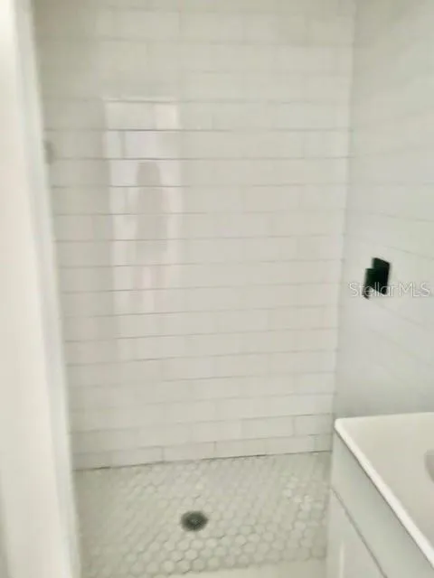 917 E 108TH AVENUE Tampa, FL 33612
