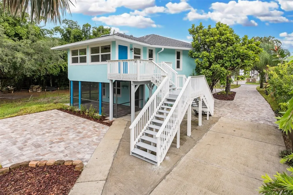 2030 GULFVIEW DRIVE Holiday, FL 34691
