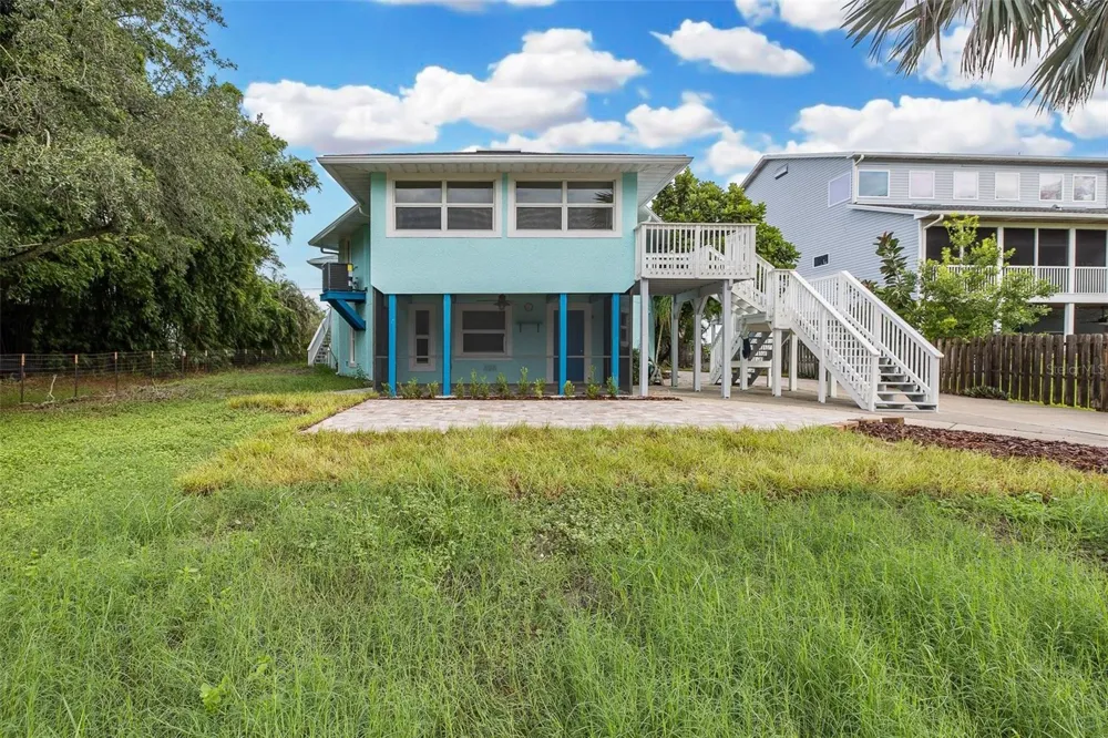 2030 GULFVIEW DRIVE Holiday, FL 34691