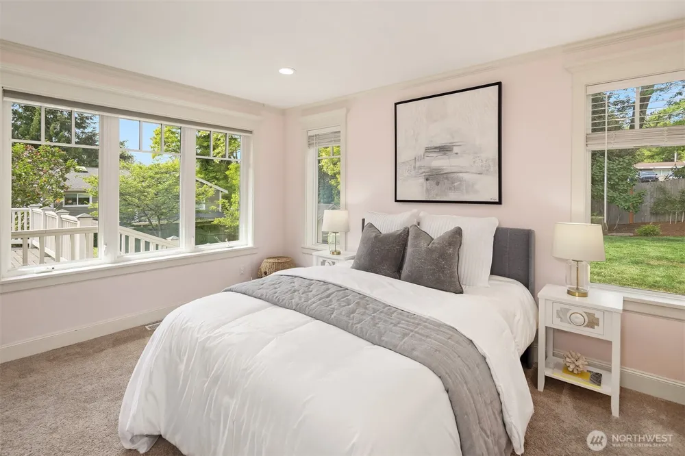 10030 NE 110th Street Kirkland, WA 98033