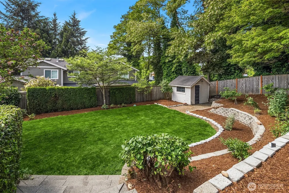 10030 NE 110th Street Kirkland, WA 98033