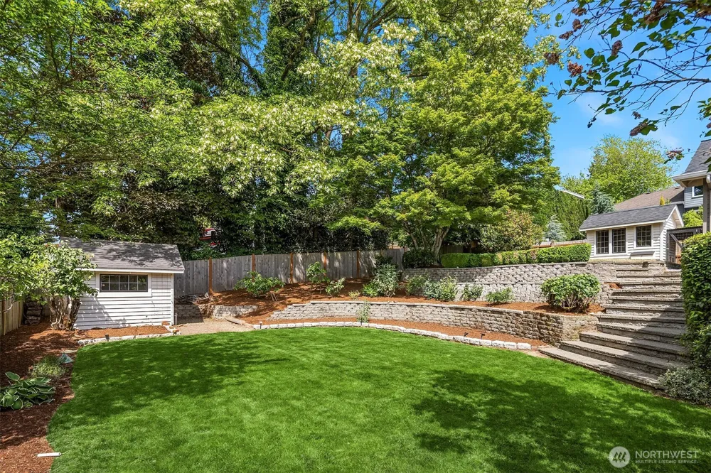 10030 NE 110th Street Kirkland, WA 98033