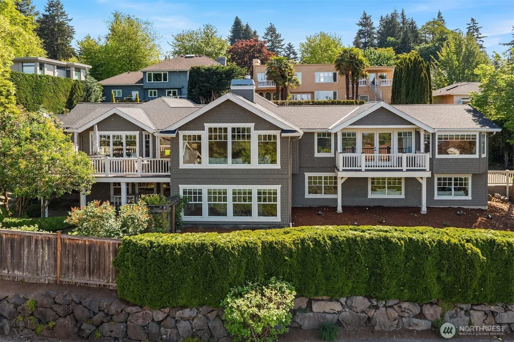 10030 NE 110th Street Kirkland, WA 98033