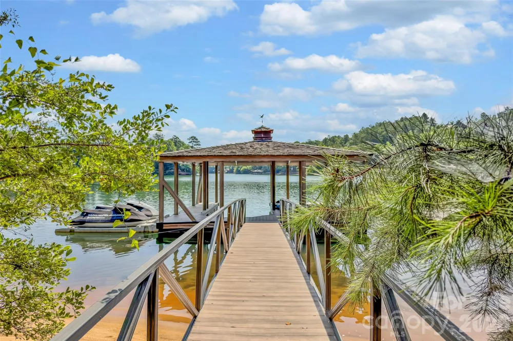 246 Long Ridge Road Sunset, SC 29685