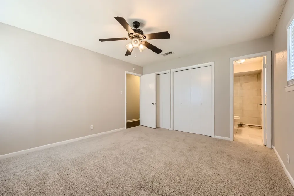 2309 Woodlawn Drive Ennis, TX 75119