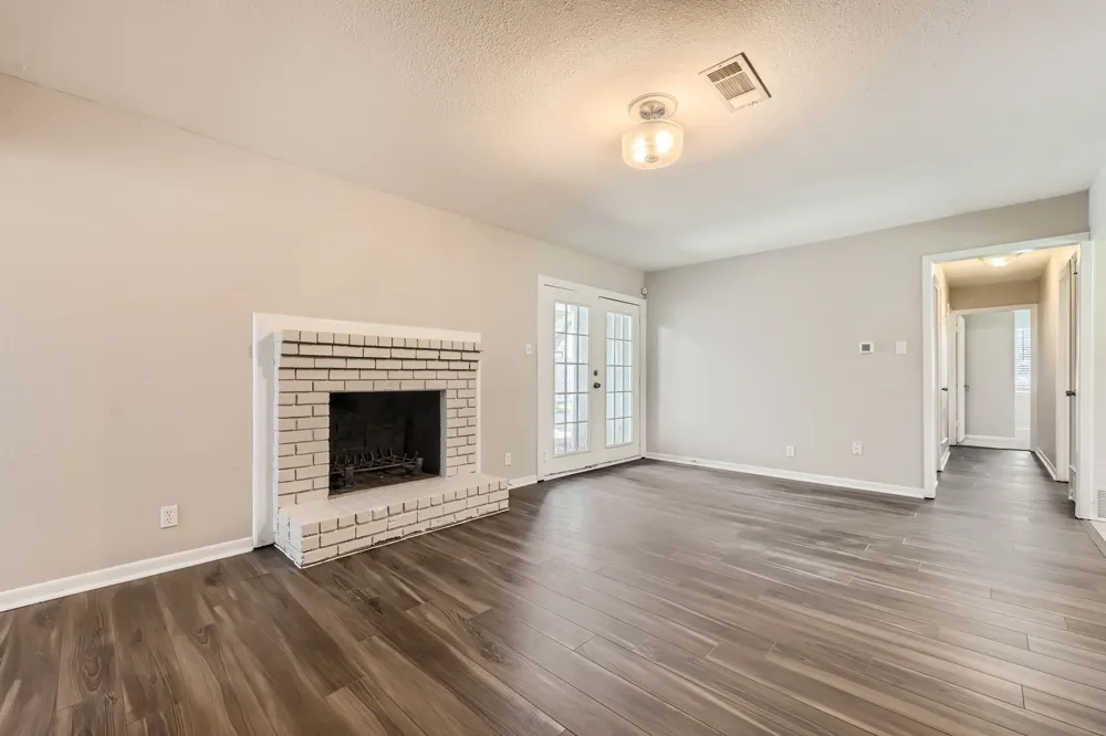 2309 Woodlawn Drive Ennis, TX 75119