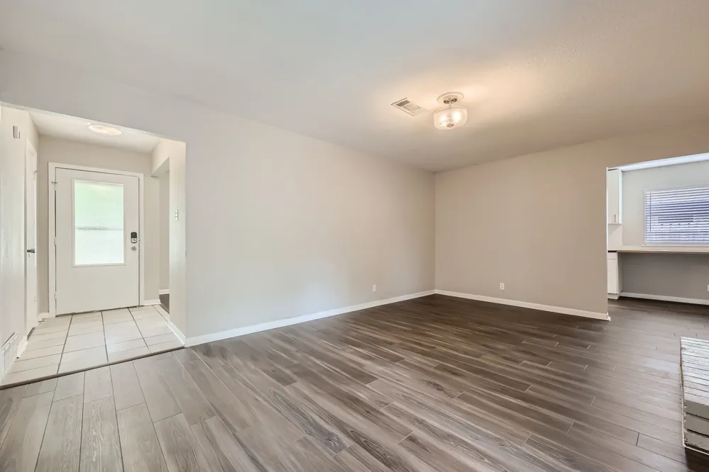 2309 Woodlawn Drive Ennis, TX 75119