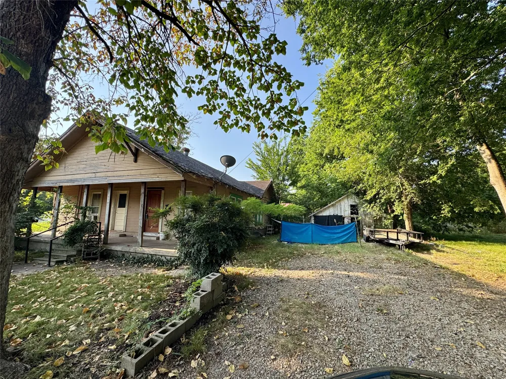 1201 Market Street W Honey Grove, TX 75446