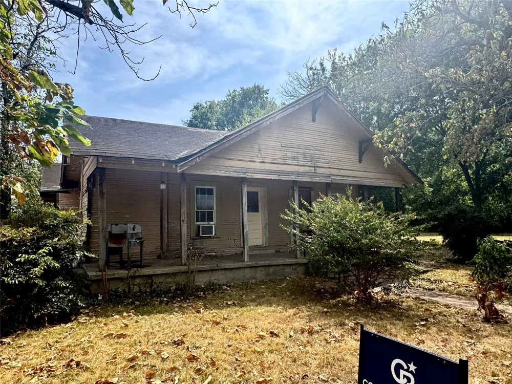 1201 Market Street W Honey Grove, TX 75446
