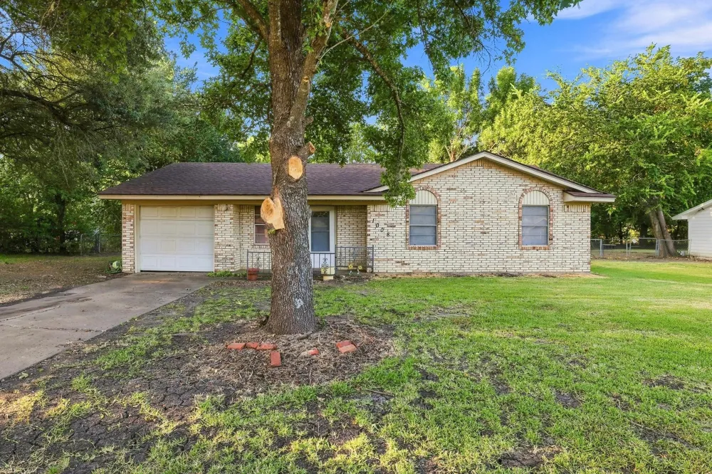 1008 Yeager Street Honey Grove, TX 75446