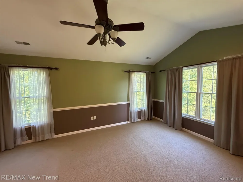 26360 FIELDSTONE DRIVE Novi City, MI 48374