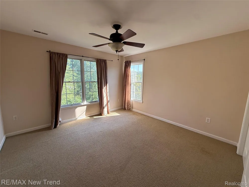 26360 FIELDSTONE DRIVE Novi City, MI 48374