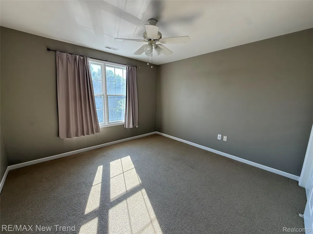 26360 FIELDSTONE DRIVE Novi City, MI 48374