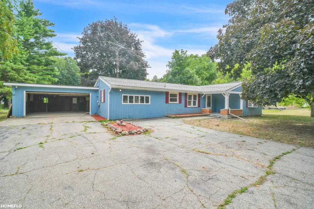 1762 Copas Road Caledonia Charter Township, MI 48867