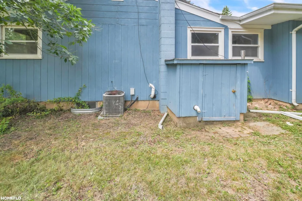 1762 Copas Road Caledonia Charter Township, MI 48867