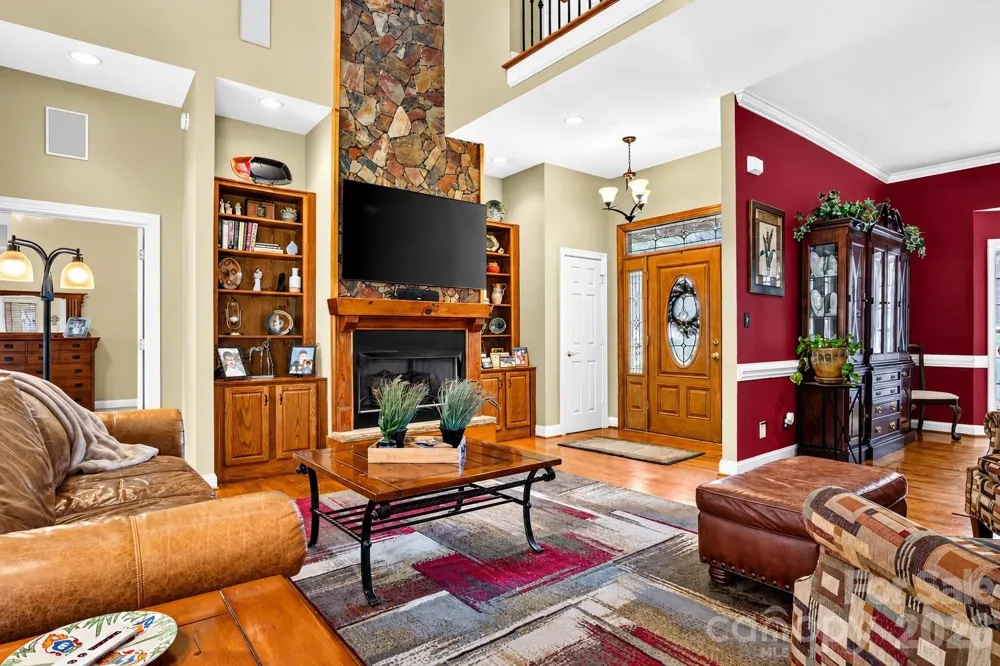 2027 Meadow Run Drive Matthews, NC 28104