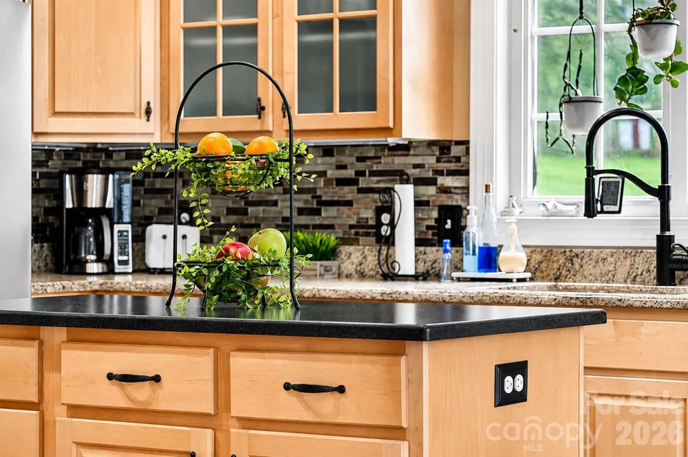 2027 Meadow Run Drive Matthews, NC 28104