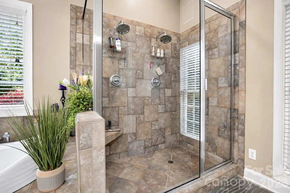 2027 Meadow Run Drive Matthews, NC 28104
