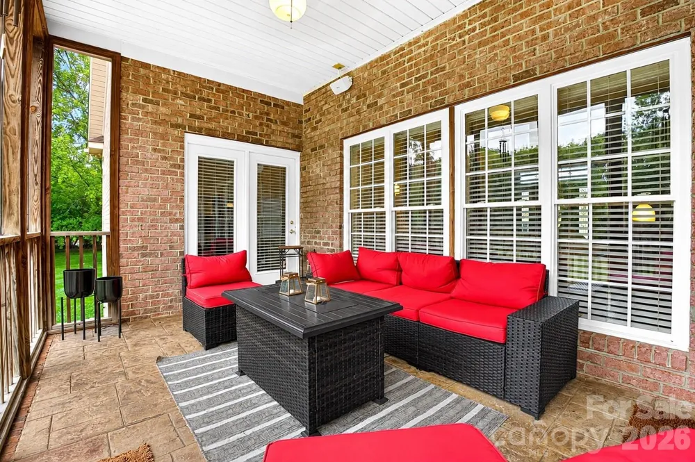 2027 Meadow Run Drive Matthews, NC 28104