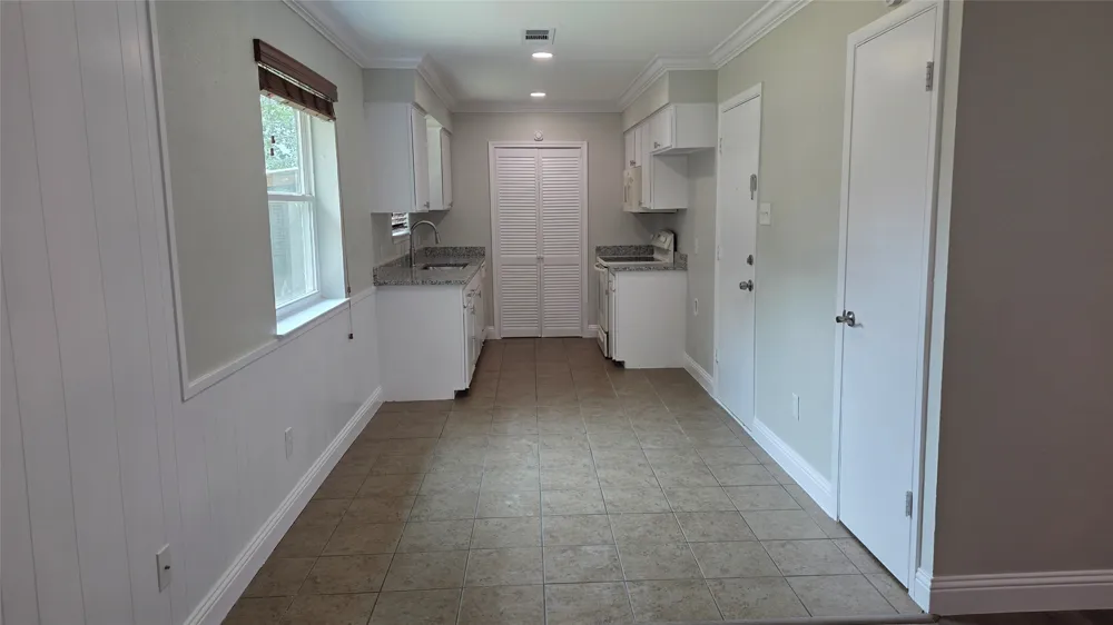 335 Springwillow Road Burleson, TX 76028