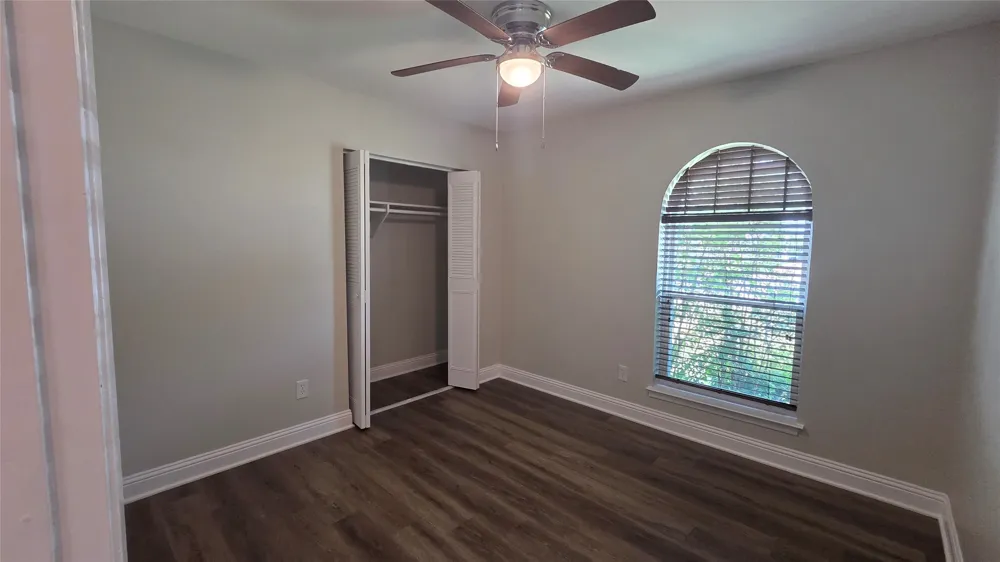 335 Springwillow Road Burleson, TX 76028