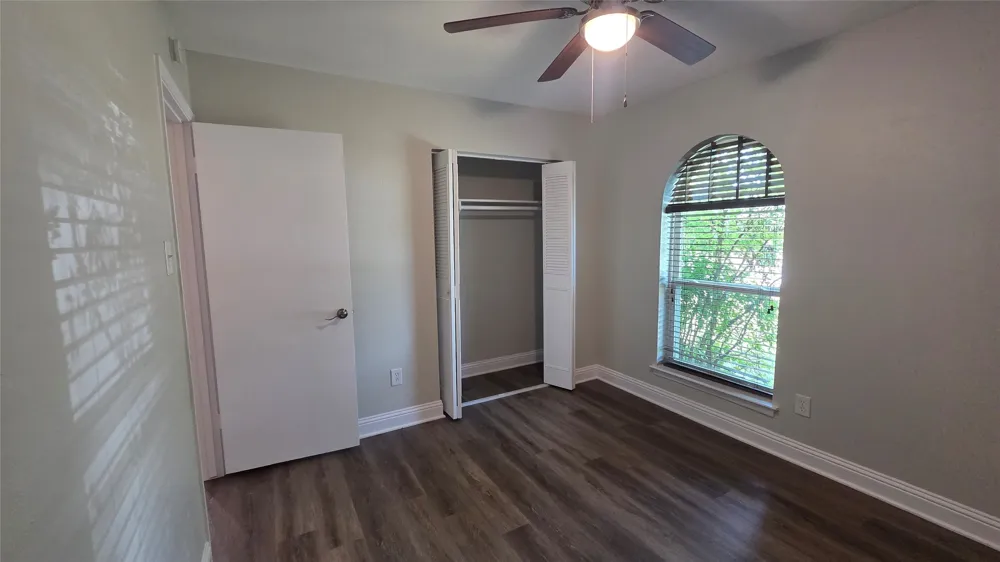 335 Springwillow Road Burleson, TX 76028