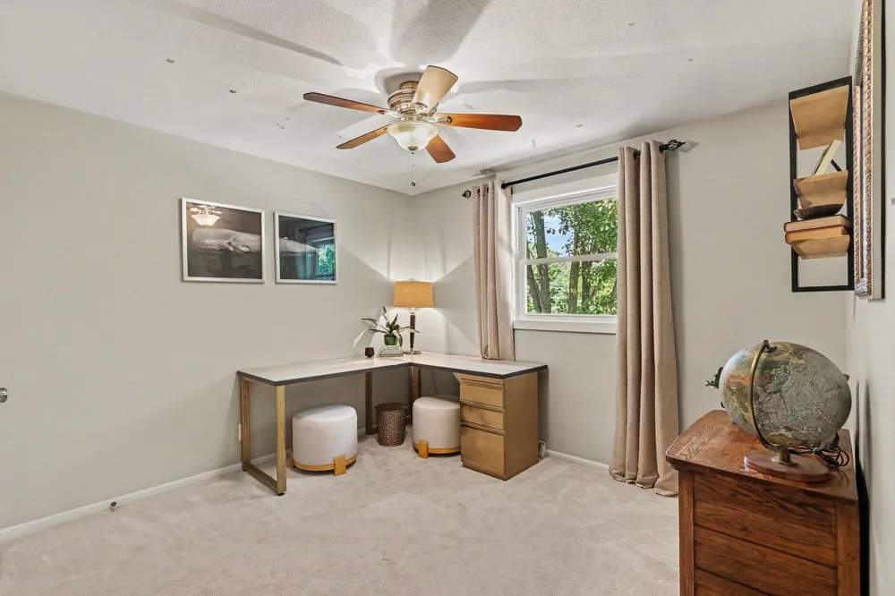 1695 Broadview Drive Jenison, MI 49428