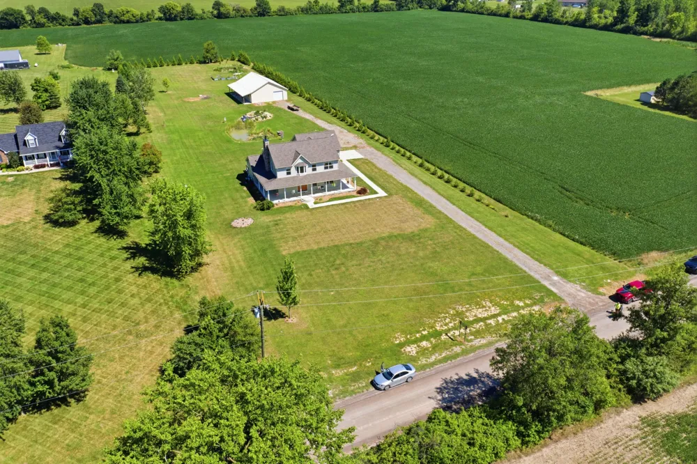72820 Russ Road Richmond, MI 48062