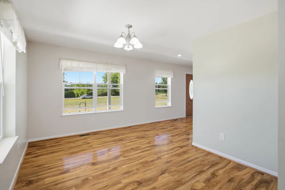 72820 Russ Road Richmond, MI 48062