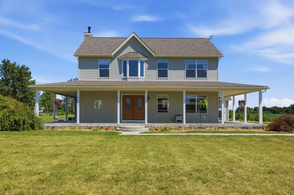 72820 Russ Road Richmond, MI 48062