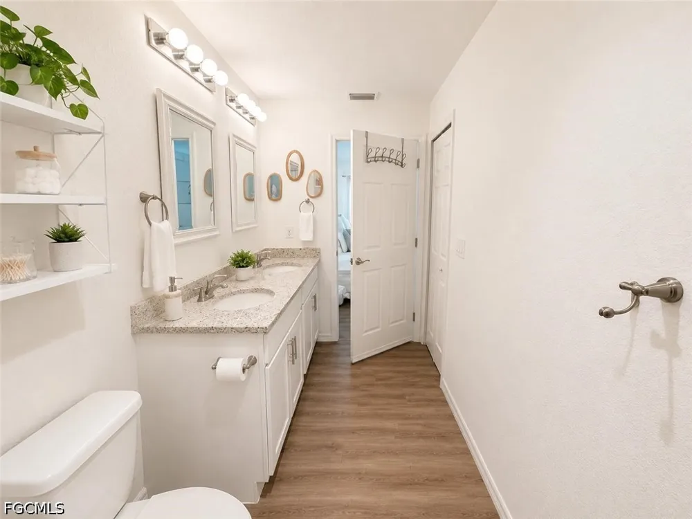 Base Court Labelle, FL 33935