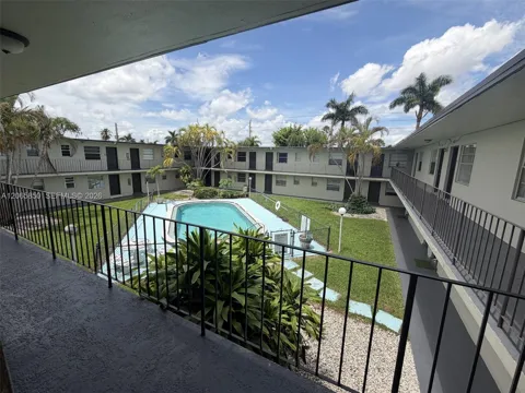 3901 SW 112th Ave #40