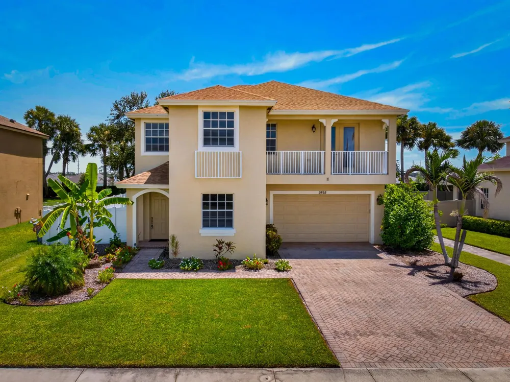 9895 E Verona Circle Vero Beach, FL 32966