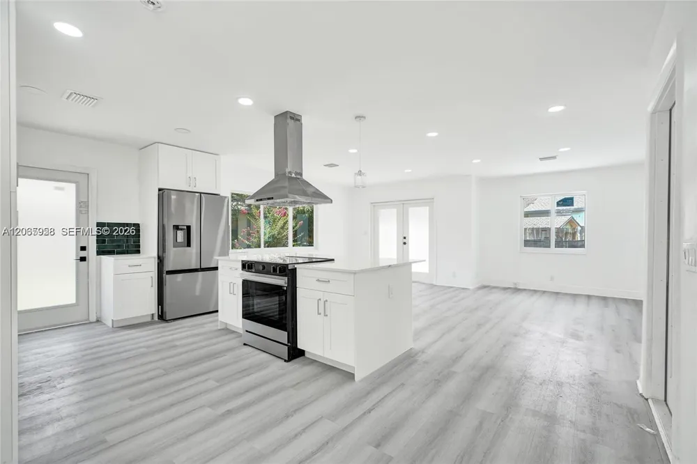 2343 NW 28th St #1 Oakland Park, FL 33311
