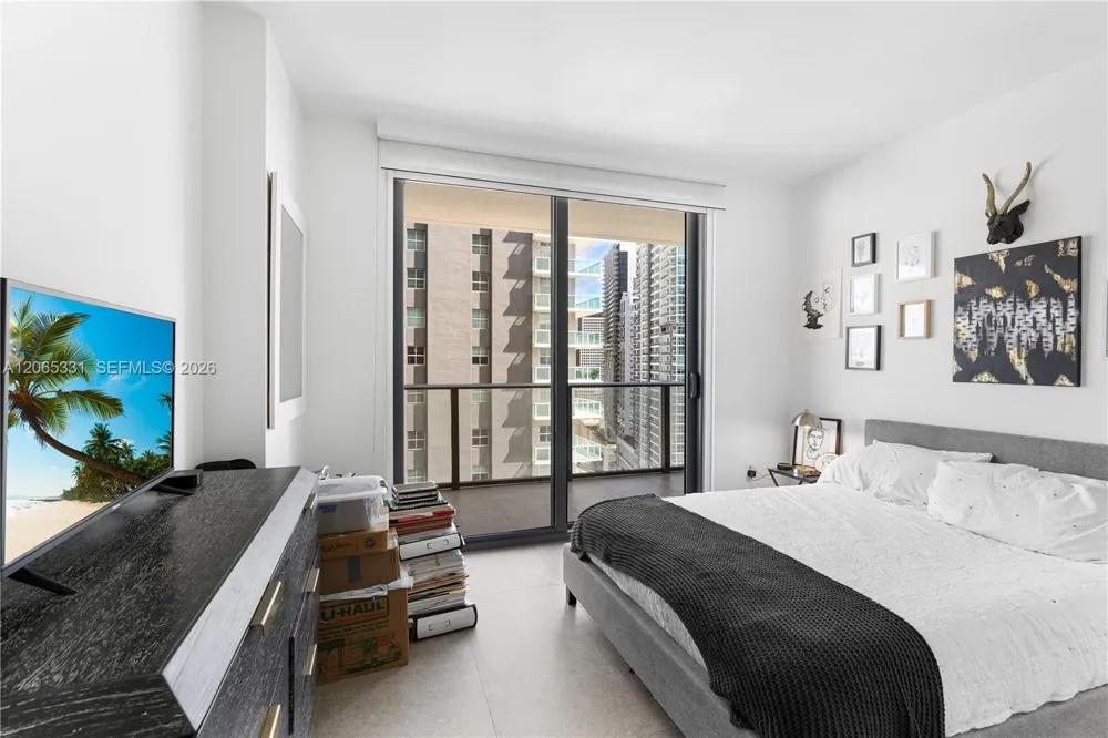 1300 S Miami Ave #2411 Miami, FL 33130