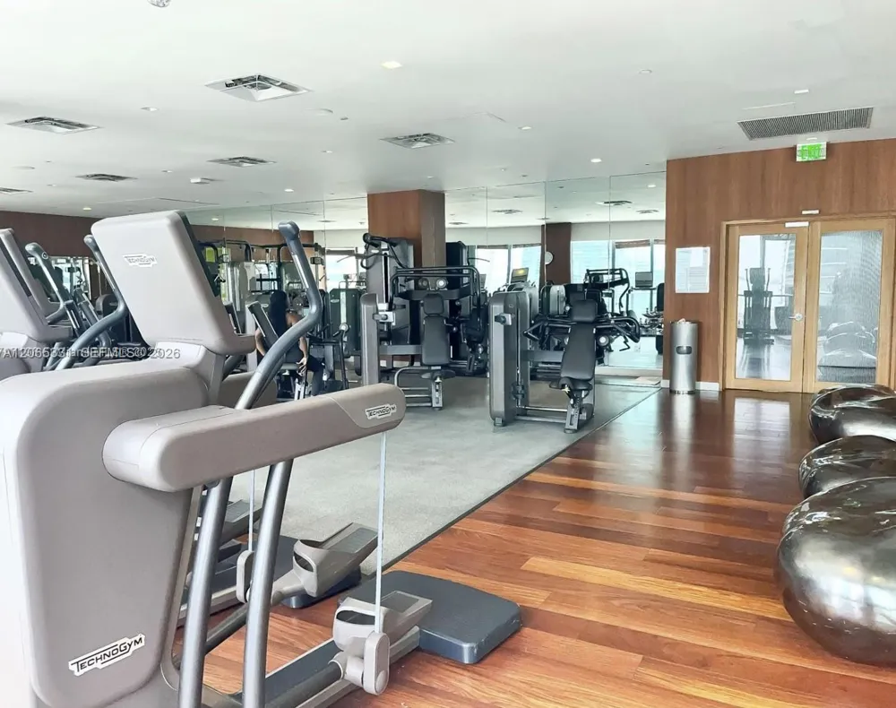 1300 S Miami Ave #2411 Miami, FL 33130
