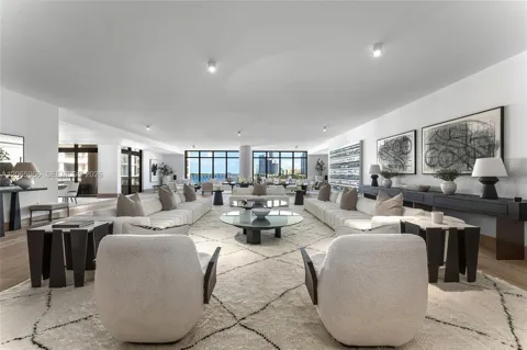 7061 Fisher Island Dr #7061