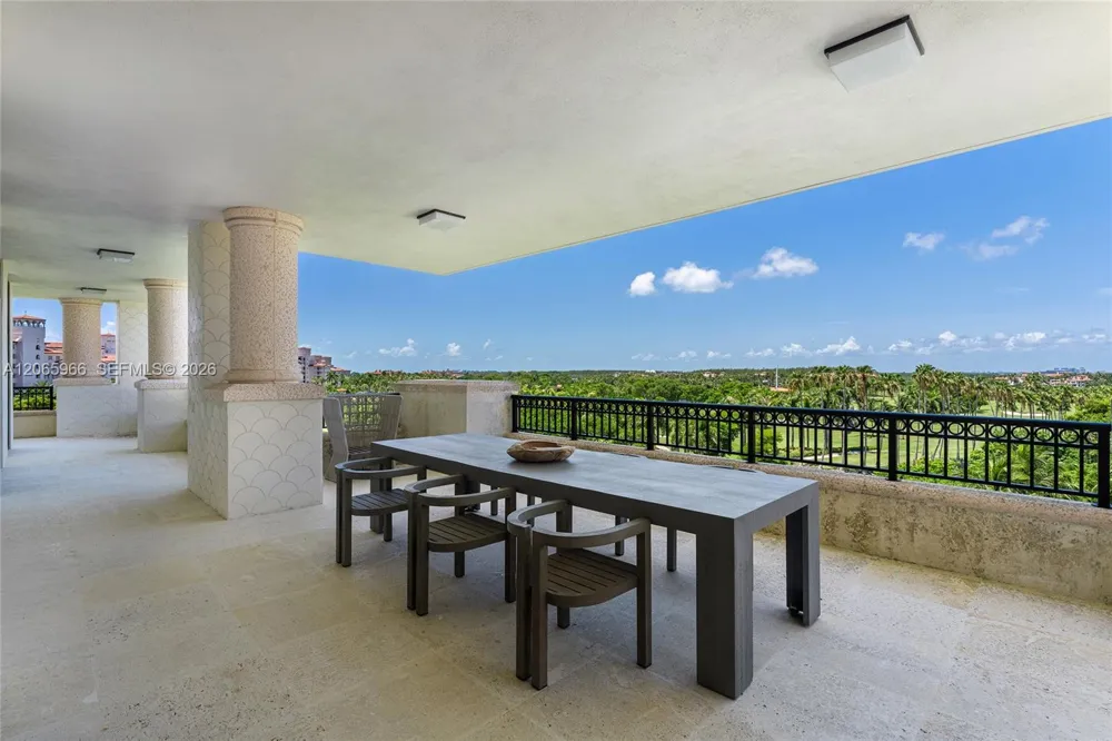 7061 Fisher Island Dr #7061 Miami Beach, FL 33109