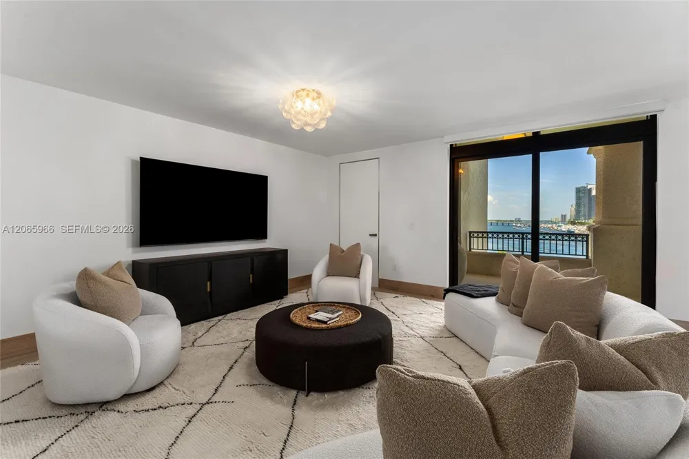 7061 Fisher Island Dr #7061 Miami Beach, FL 33109