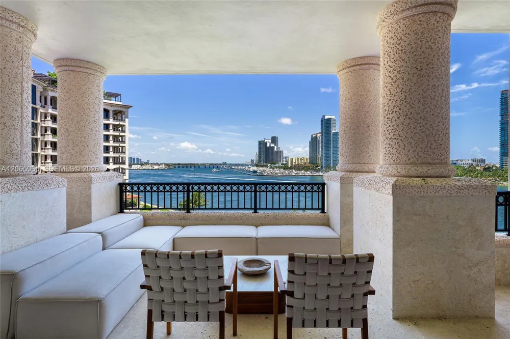 7061 Fisher Island Dr #7061 Miami Beach, FL 33109