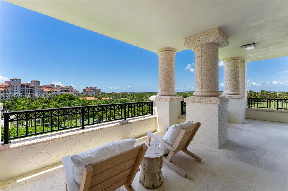 7061 Fisher Island Dr #7061 Miami Beach, FL 33109