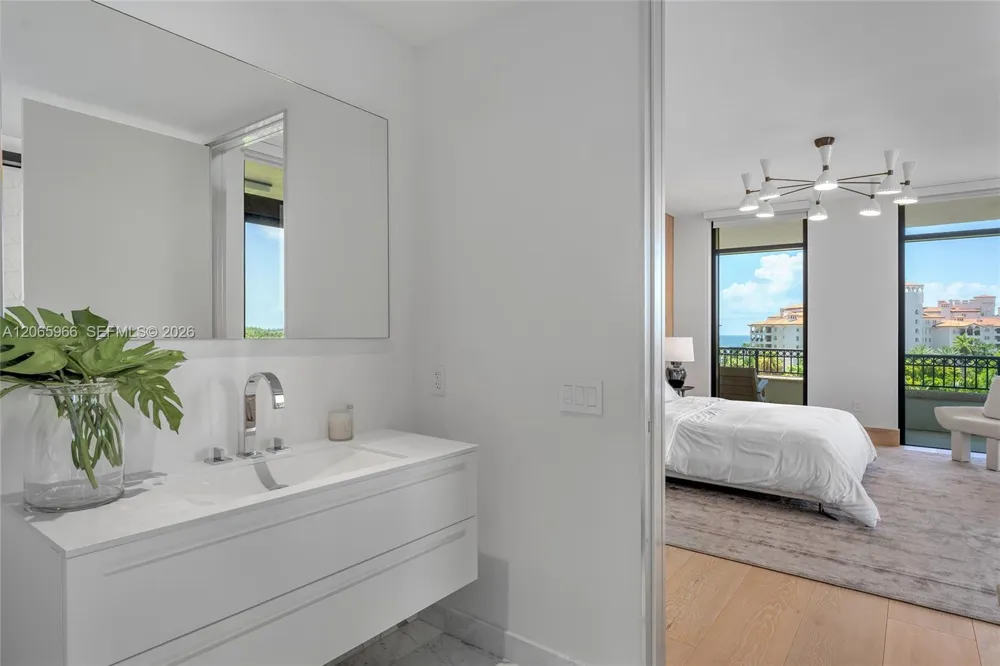 7061 Fisher Island Dr #7061 Miami Beach, FL 33109