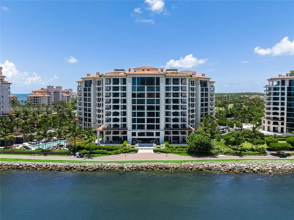 7061 Fisher Island Dr #7061 Miami Beach, FL 33109